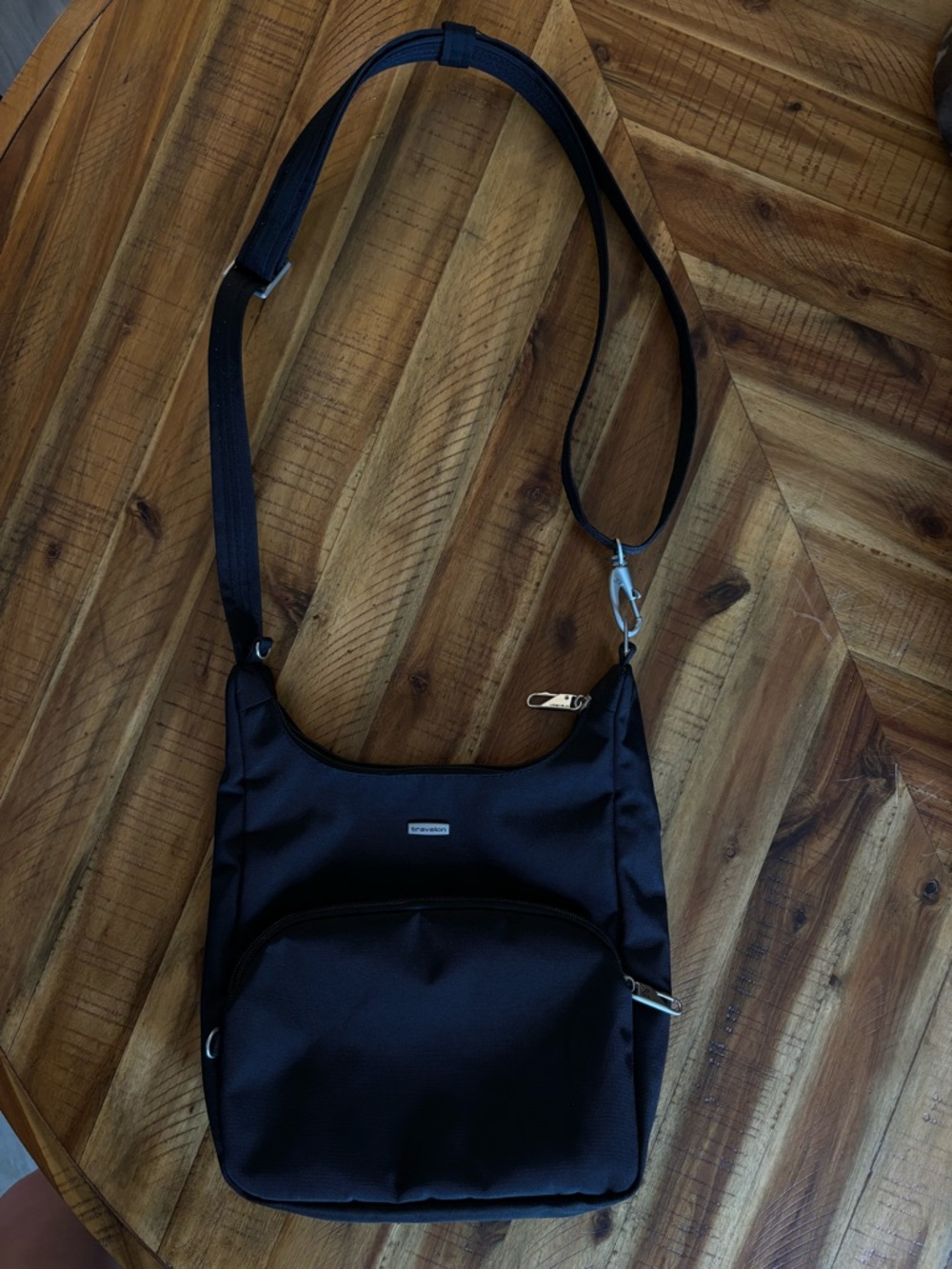 Travelon Black Anti-Theft Crossbody Bag - Picture 3 of 5